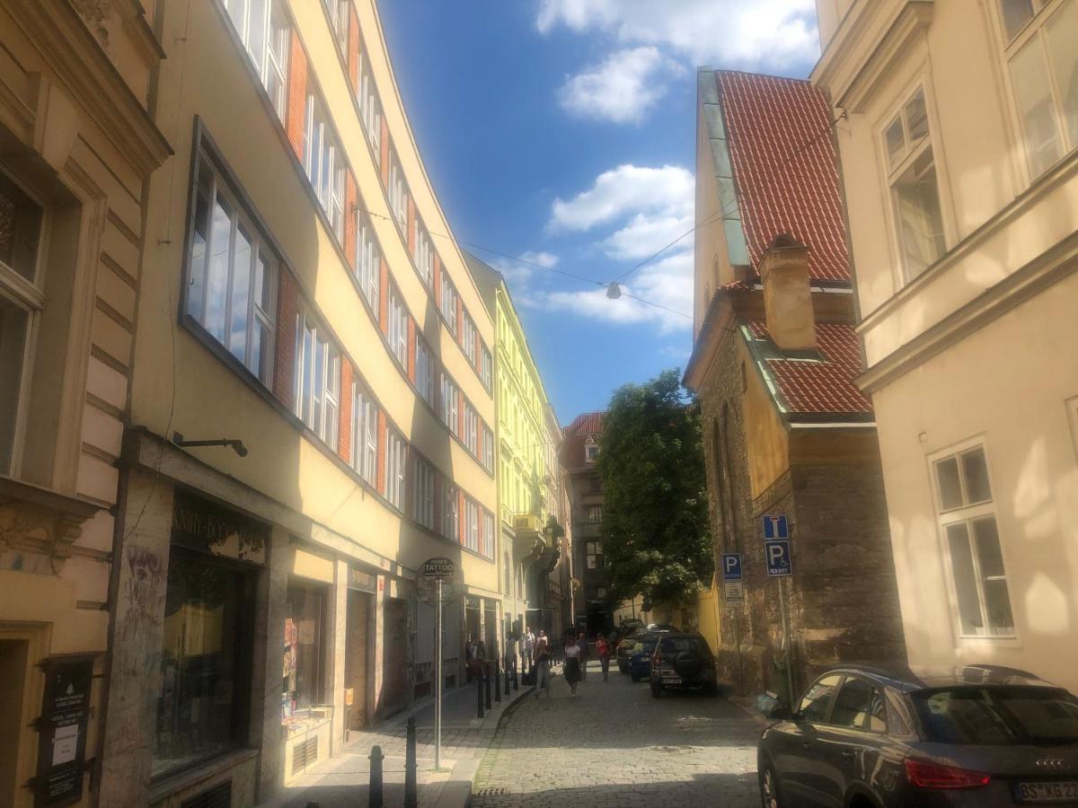 Ragtime Vandrehjem Prag Eksteriør billede